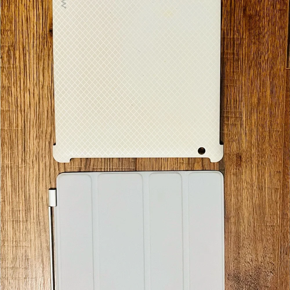 Merkury White & Gray Tablet/ iPad Case